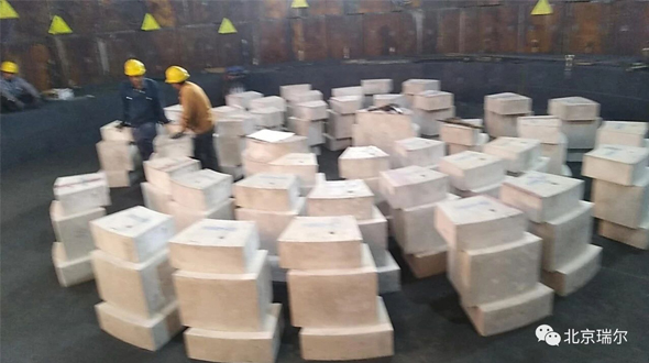 喜大普奔！ 河北縱橫豐南項(xiàng)目第一座4號(hào)高爐爐底 瑞爾陶瓷墊以優(yōu)異質(zhì)量通過驗(yàn)收！